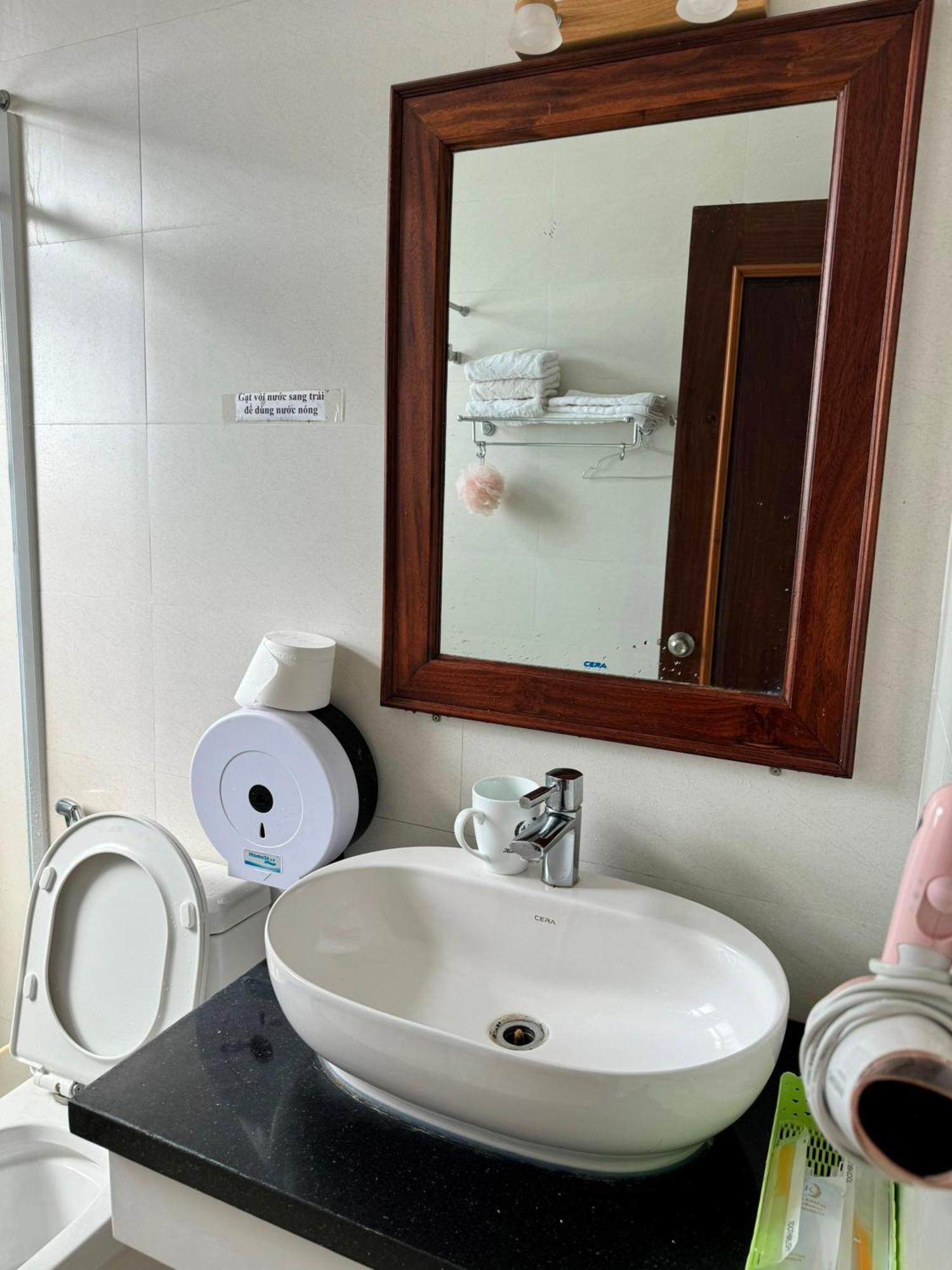 Hoang Khiem Hotel プレイク エクステリア 写真