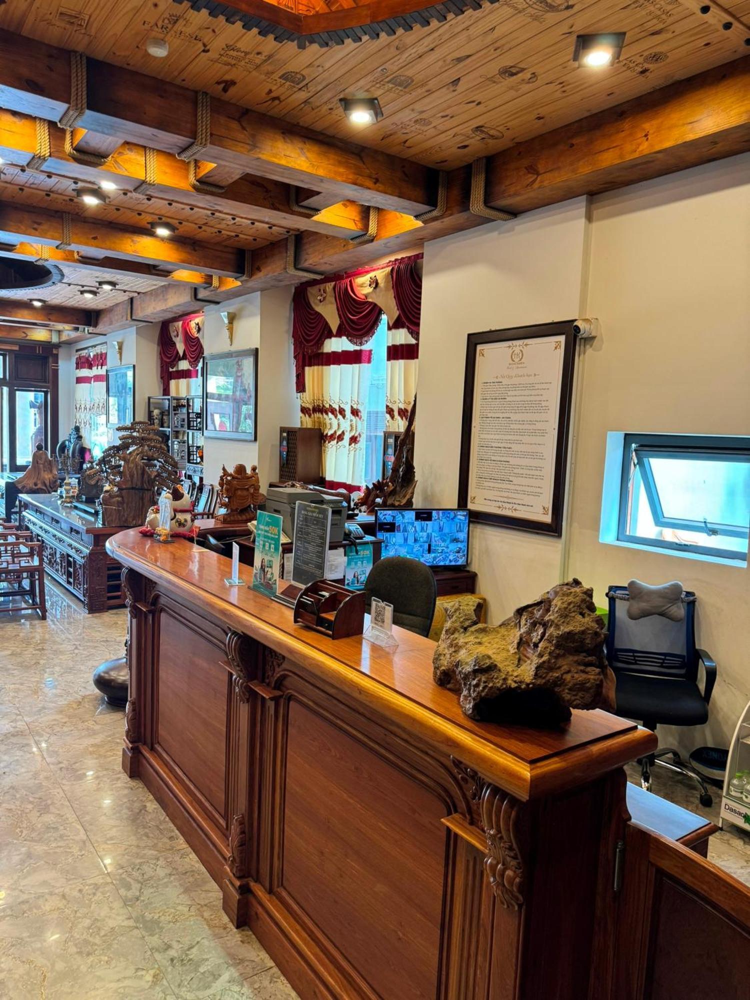 Hoang Khiem Hotel プレイク エクステリア 写真